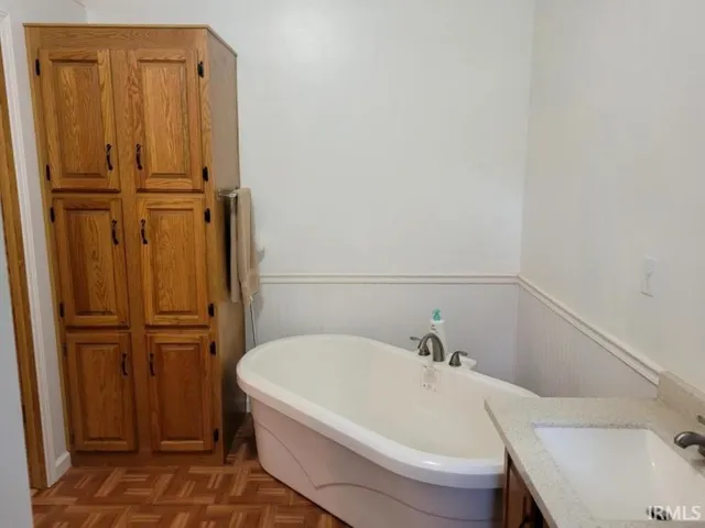 $319,000 | 6442 East 100 North, Montgomery, IN 47558