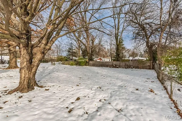 $135,000 | 1055 St Marie Street, Florissant, MO 63031