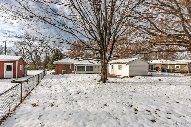 $135,000 | 1055 St Marie Street, Florissant, MO 63031