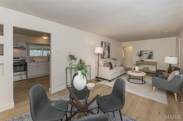 $135,000 | 1055 St Marie Street, Florissant, MO 63031