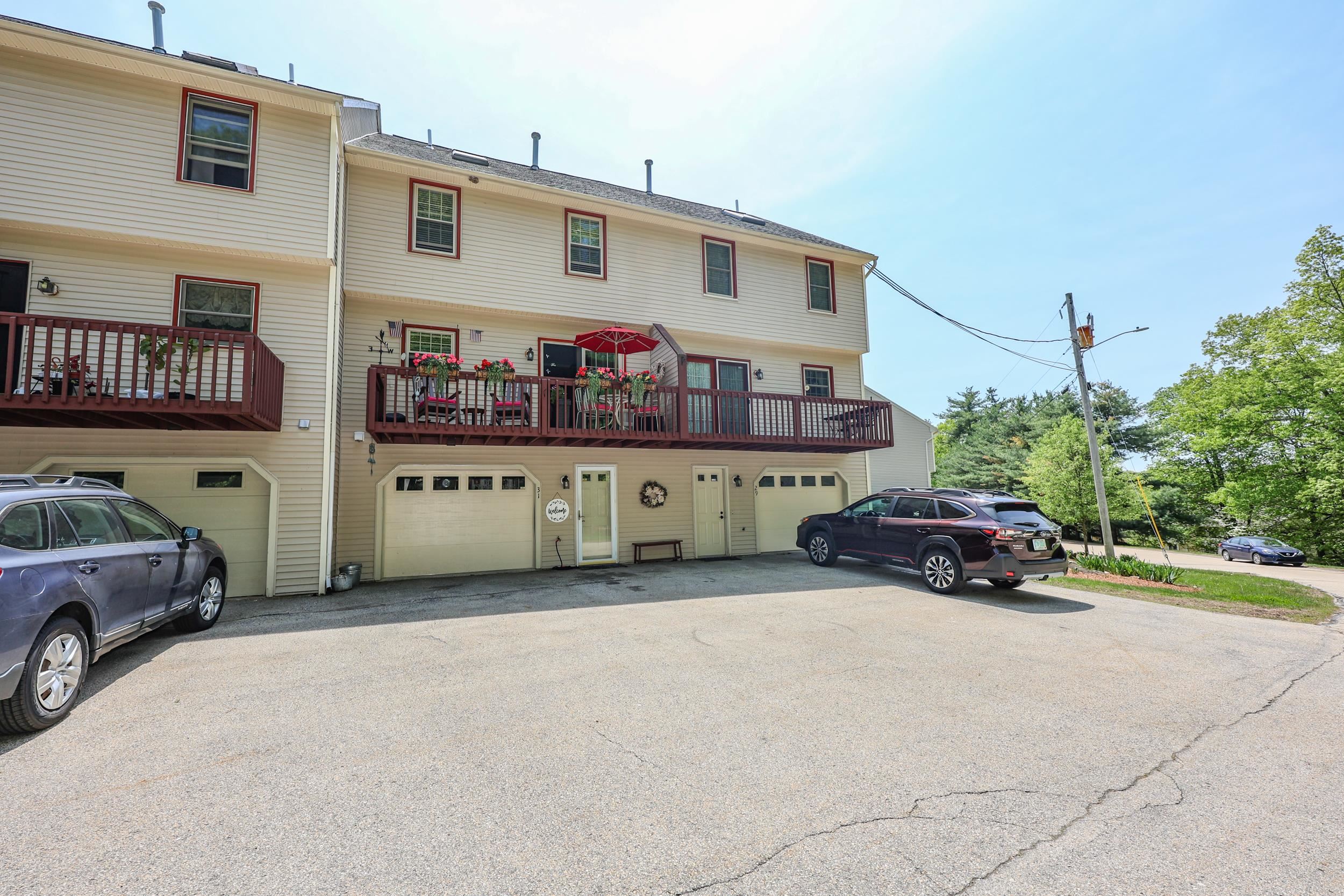 31 Stanstead Place Nashua, NH 03063 - Photo 32 of 42