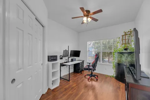 $300,000 | 8901 Meridian Oak Lane, Austin, TX 78744