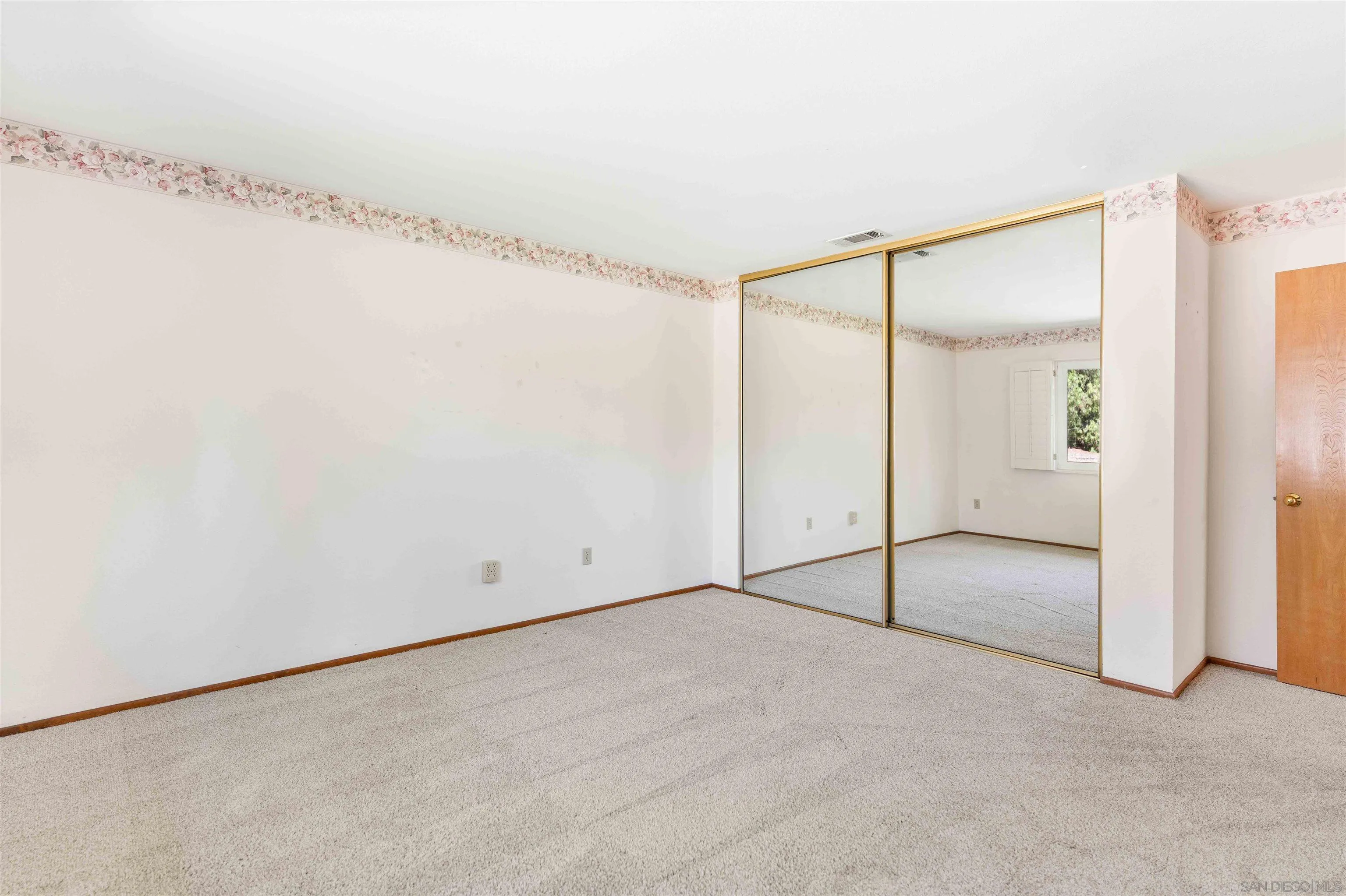 1044 Capra Way Fallbrook, CA 92028 - Photo 13 of 39 Gallery Image 13