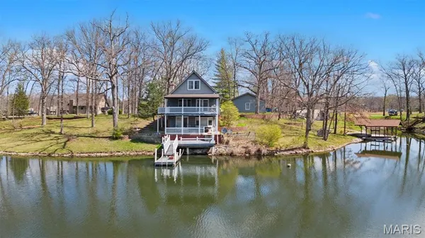 $345,000 | 10949 Clearwater Lane, Shipman, IL 62685