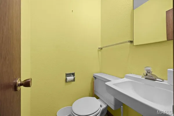 $345,000 | 10949 Clearwater Lane, Shipman, IL 62685