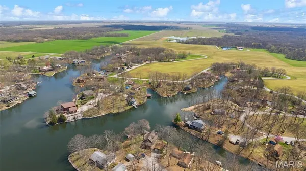 $345,000 | 10949 Clearwater Lane, Shipman, IL 62685