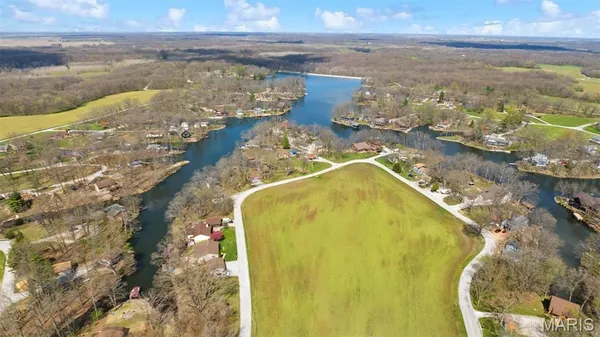 $345,000 | 10949 Clearwater Lane, Shipman, IL 62685