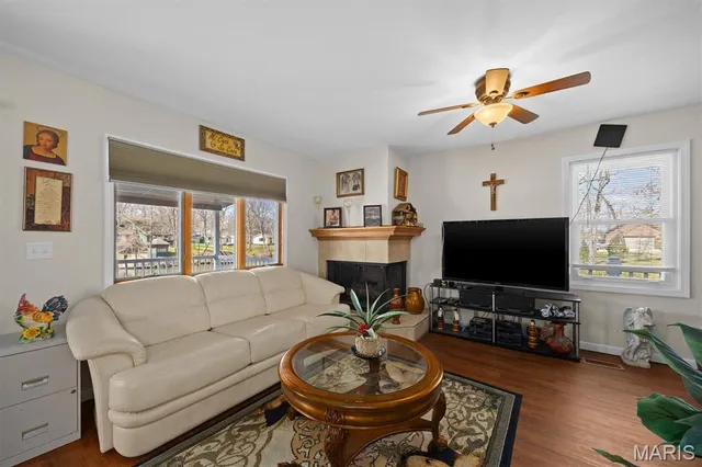 $345,000 | 10949 Clearwater Lane, Shipman, IL 62685