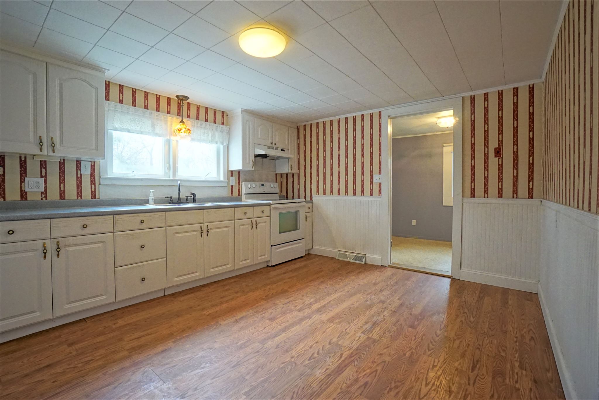 53 Pollard Road Plaistow, NH 03865 - Photo 10 of 40 Gallery Image 10