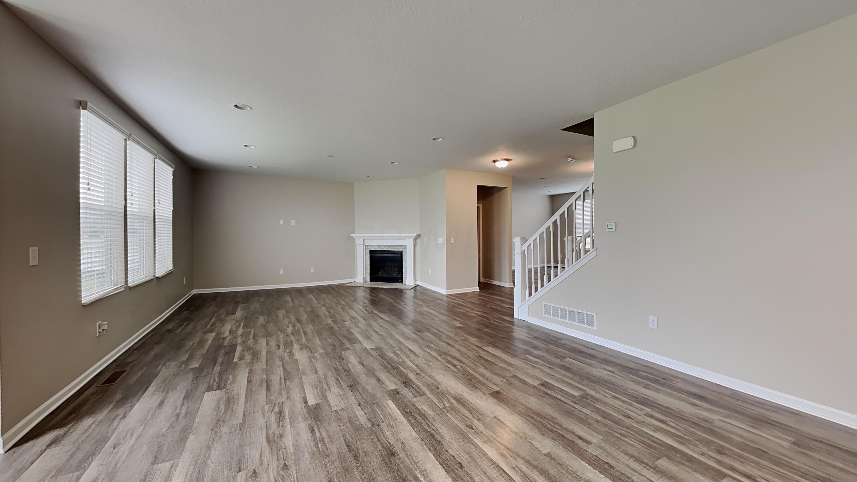 724 Eagle Walk Road Delaware, OH 43015 - Photo 2 of 11 3_Image_kiI4FIRMPL