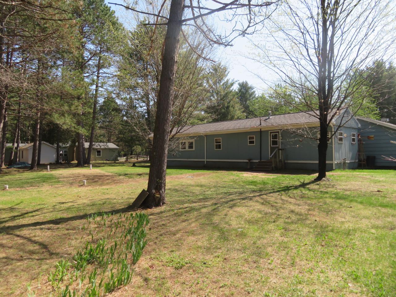 3915 Lakeshore Drive Rhinelander, WI 54501 - Photo 16 of 19 Gallery Image 16