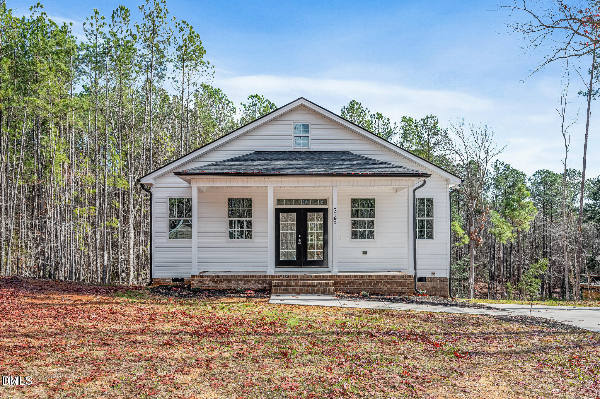 374 Jasmine Road Fuquay-Varina, NC 27526 - Photo 1 of 16 20260105213222036504000000-o