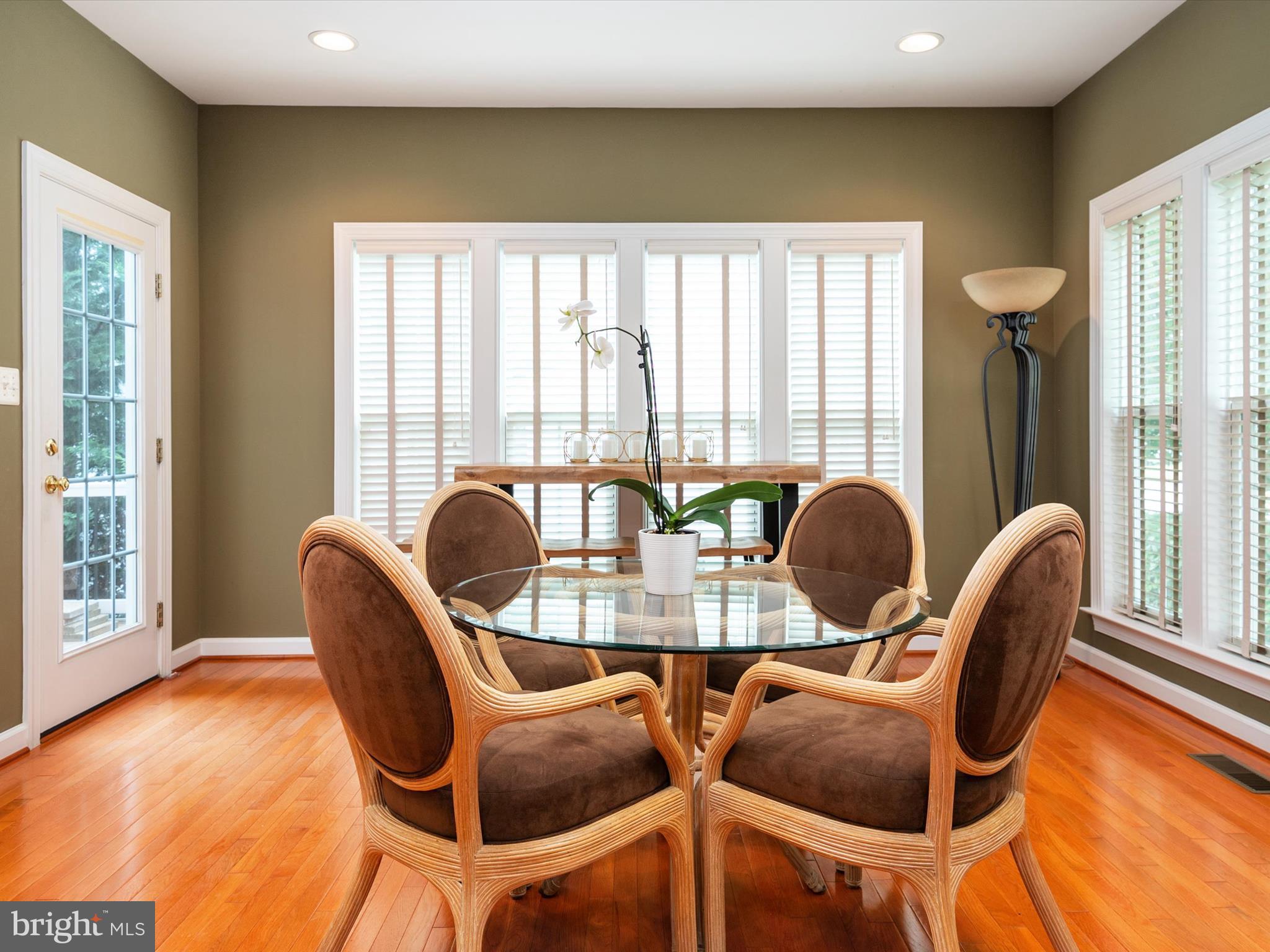 1914 Eamons Way Annapolis, MD 21401 - Photo 13 of 58 Charming breakfast sitting area