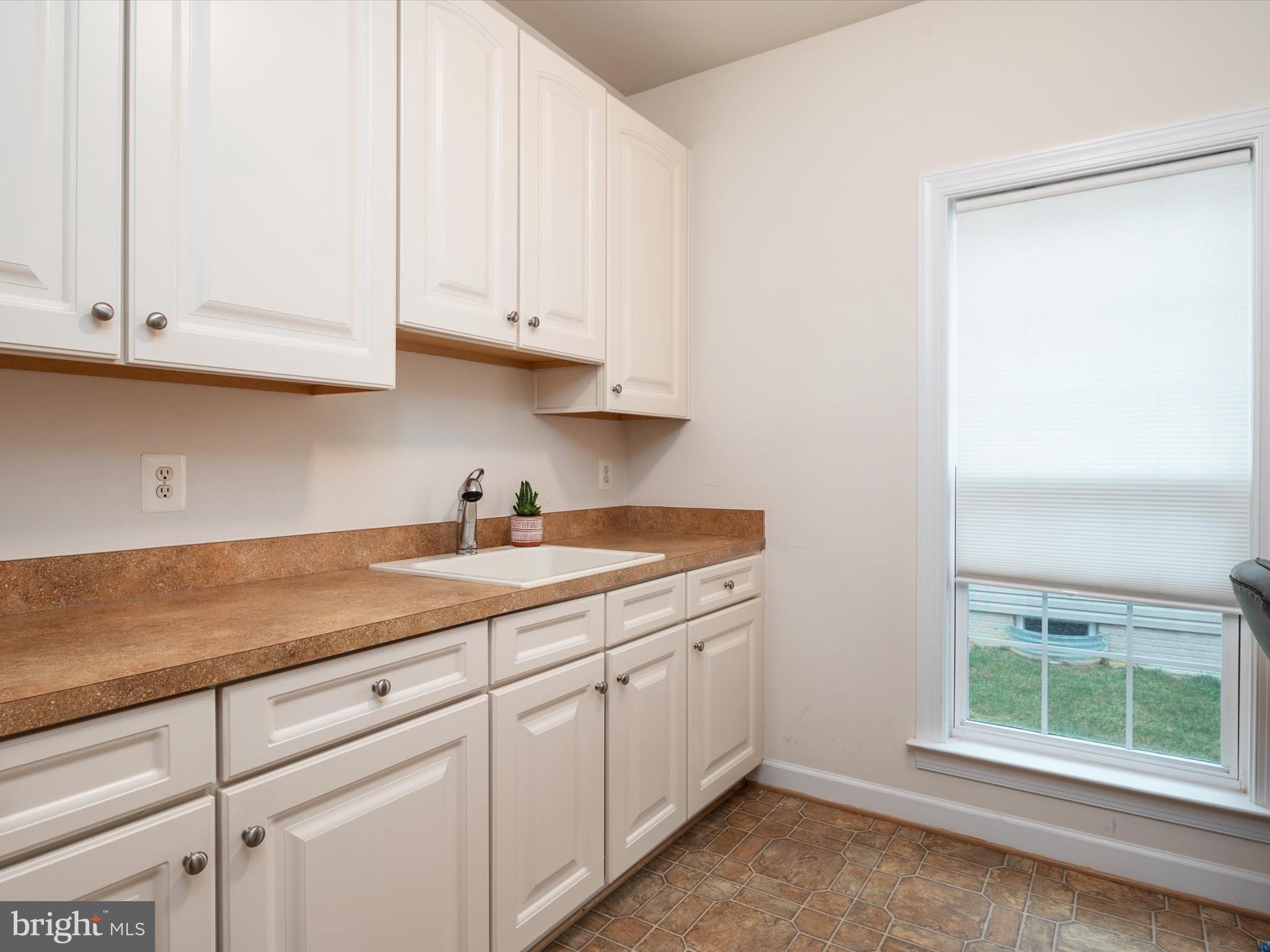 1914 Eamons Way Annapolis, MD 21401 - Photo 20 of 58 Additional storage and office space