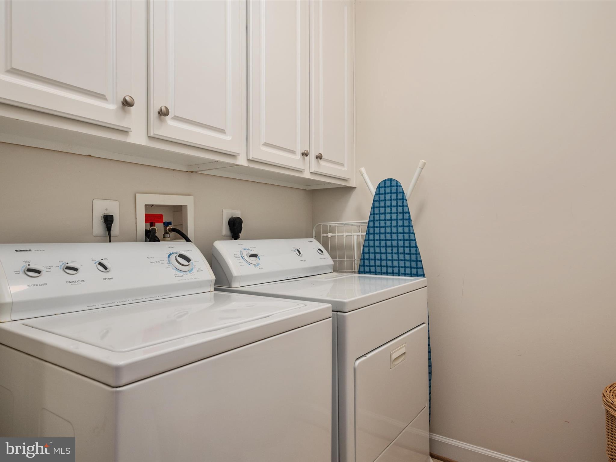 1914 Eamons Way Annapolis, MD 21401 - Photo 40 of 58 Bedroom level laundry room