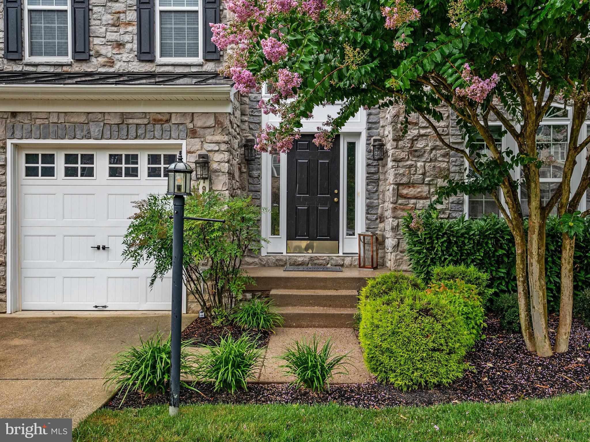 1914 Eamons Way Annapolis, MD 21401 - Photo 4 of 58