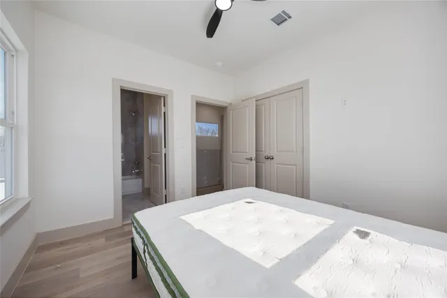 a bed room with a bed