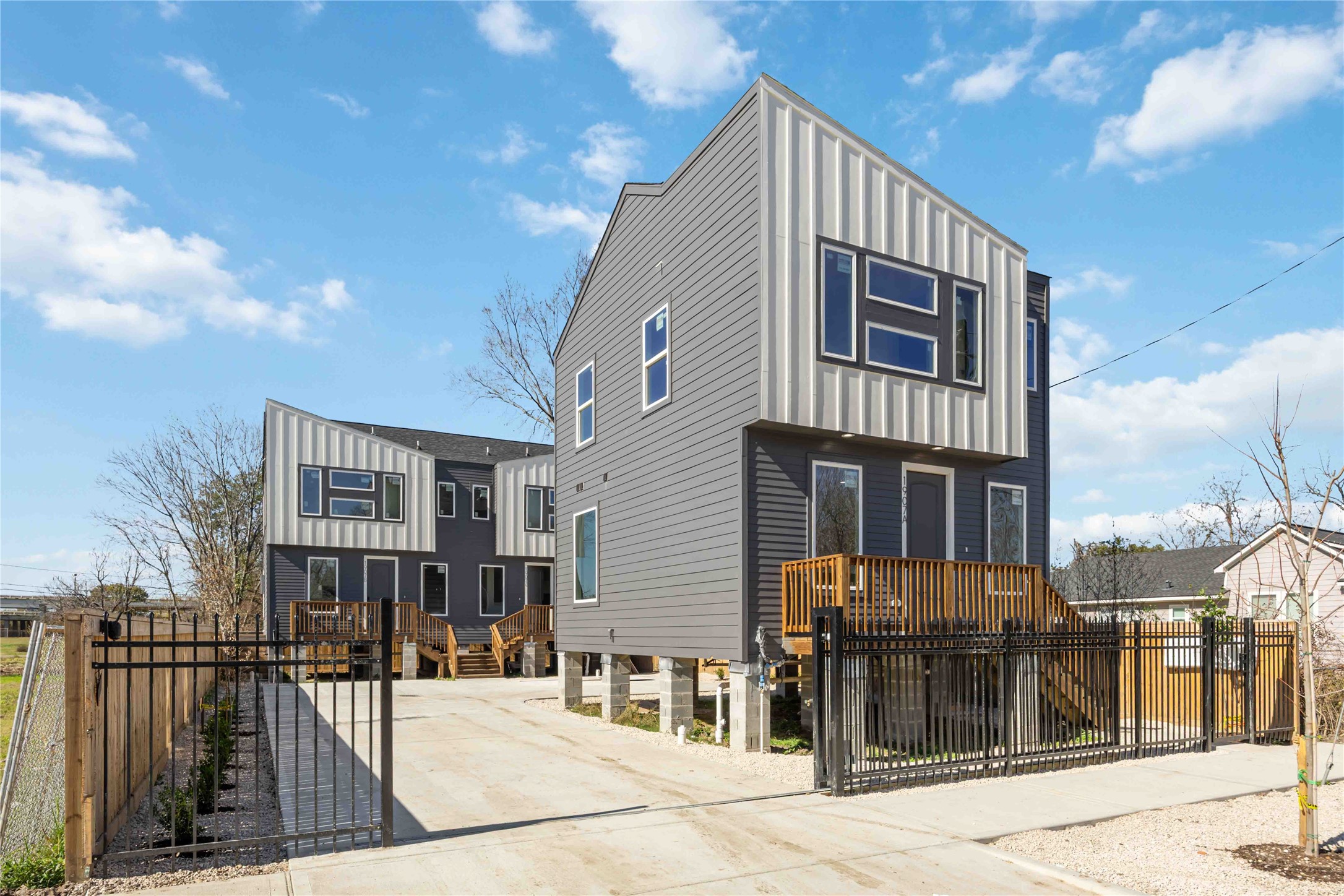 3206 Retta Street Houston, TX 77026 - Photo 2 of 19 a front view of a house with glass windows