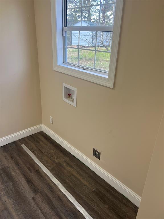 228 Bodcau Station Road Haughton, LA 71037 - Photo 10 of 16 a room with a window