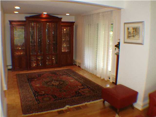 35 Briarcliff Road Staten Island, NY 10305 - Photo 5 of 9 Additional Photo