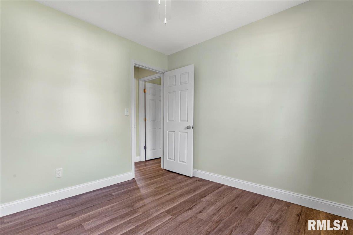 2901 Stokebridge Road Springfield, IL 62702 - Photo 16 of 34