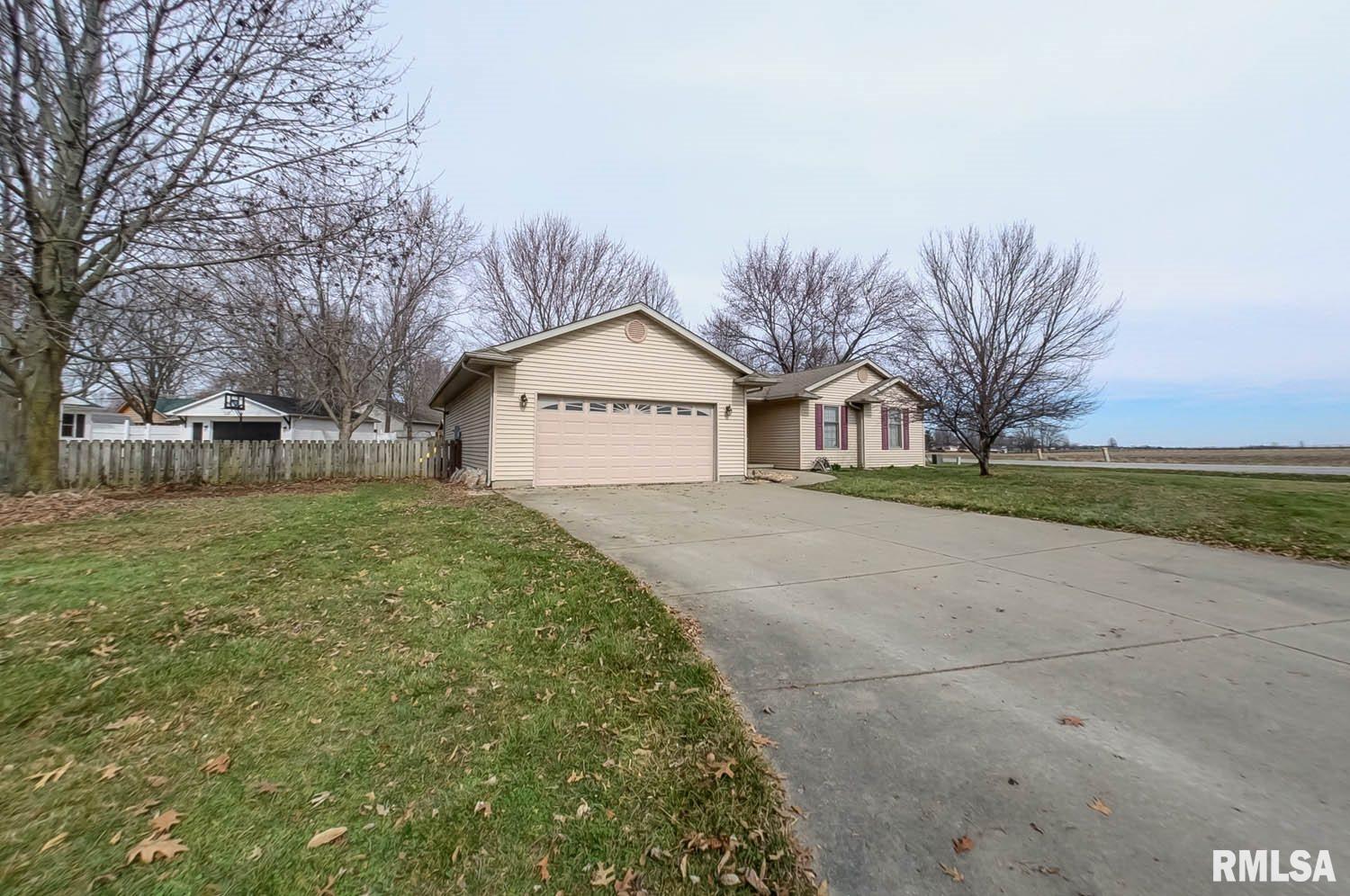 34 Antoinette Road Auburn, IL 62615 - Photo 3 of 30 Gallery Image 3