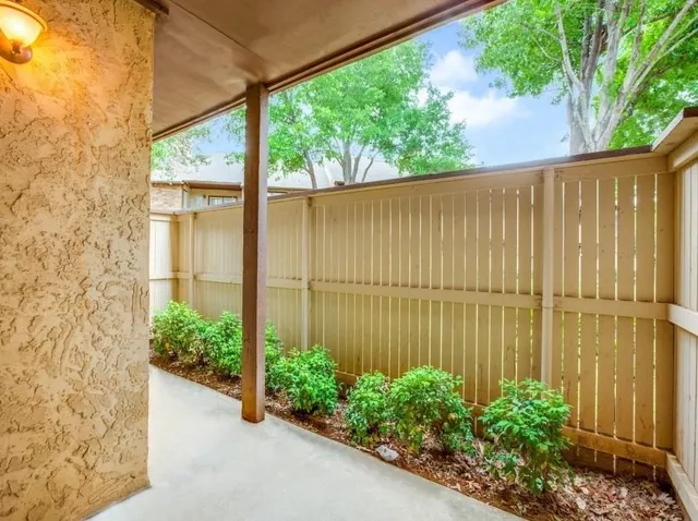 $1,450 | 1308 Memory Lane, Unit 5112, Arlington, TX 76011