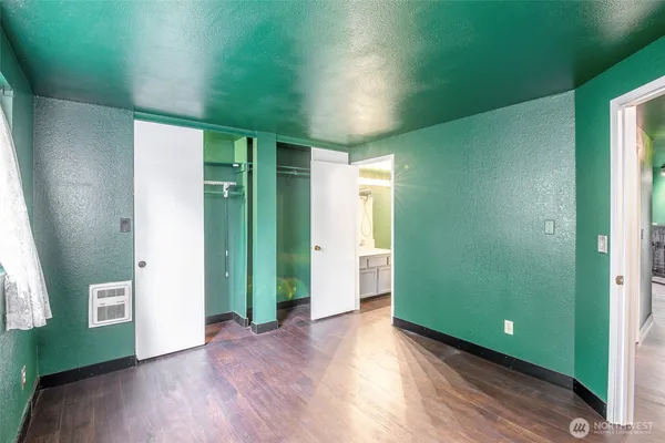 $165,000 | 110 Southwest 116th Street, Unit A13, Seattle, WA 98146