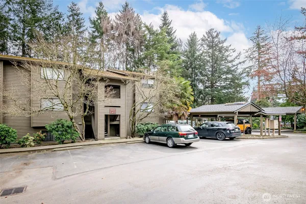 $165,000 | 110 Southwest 116th Street, Unit A13, Seattle, WA 98146