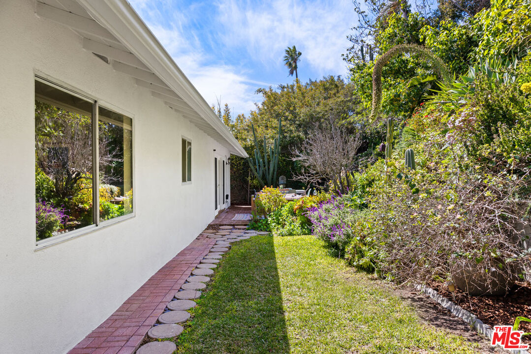 2015 Panamint Drive Los Angeles, CA 90065 - Photo 26 of 29 a view of a house with a backyard