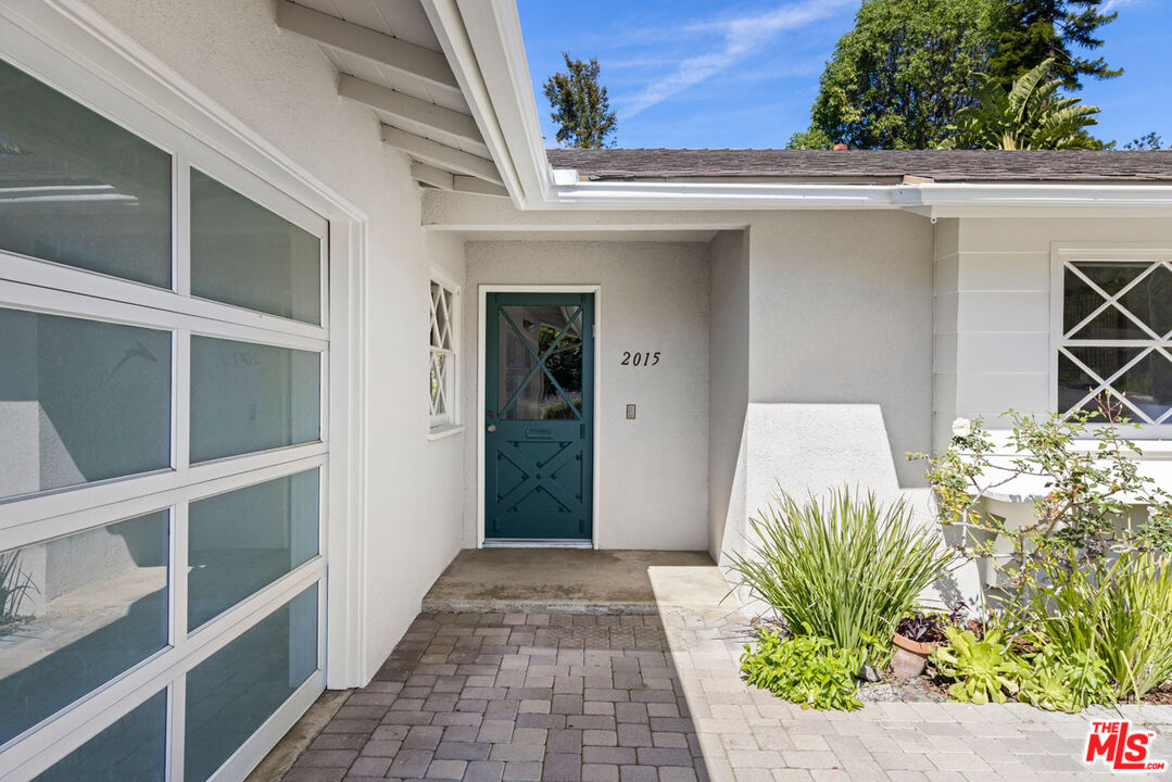 2015 Panamint Drive Los Angeles, CA 90065 - Photo 3 of 29 a front view of a house