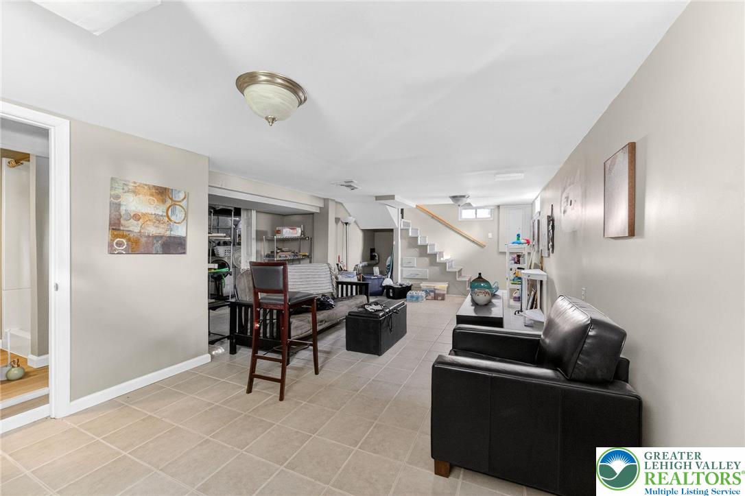 5370 Hanoverville Road Bethlehem, PA 18017 - Photo 16 of 24 a living room with furniture