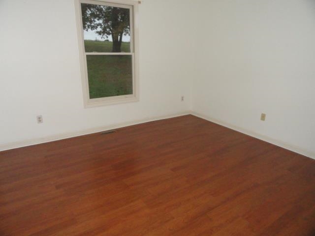 1282 East Abrams Road Bloomfield, IN 47424 - Photo 11 of 13 Gallery Image 11