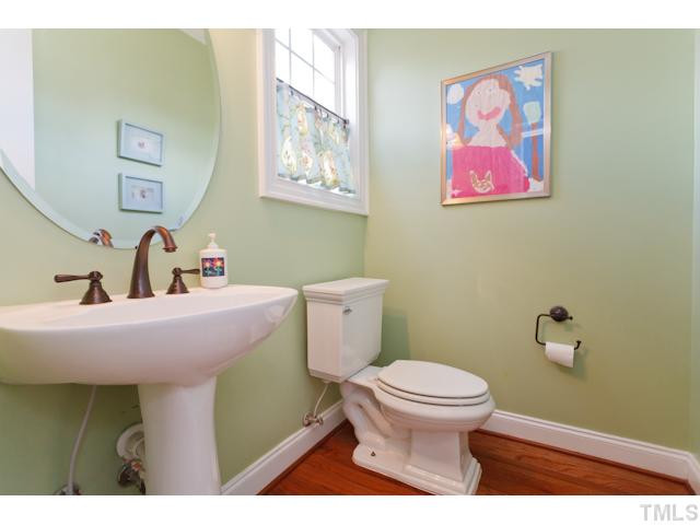 4216 Oakthorne Way Raleigh, NC 27613 - Photo 20 of 24 Bathroom