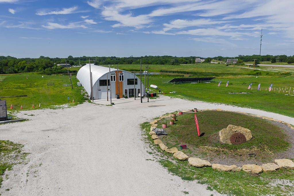 24305 Loring Road Lawrence, KS 66044 - Photo 2 of 55