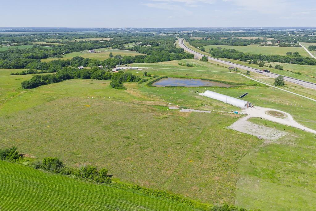 24305 Loring Road Lawrence, KS 66044 - Photo 22 of 55