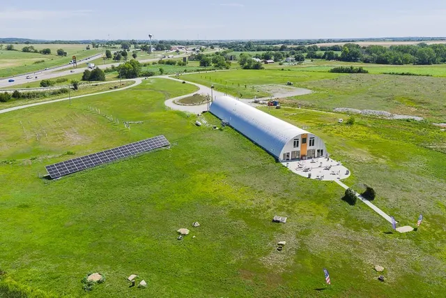 $2,950,000 | 24305 Loring Road, Lawrence, KS 66044