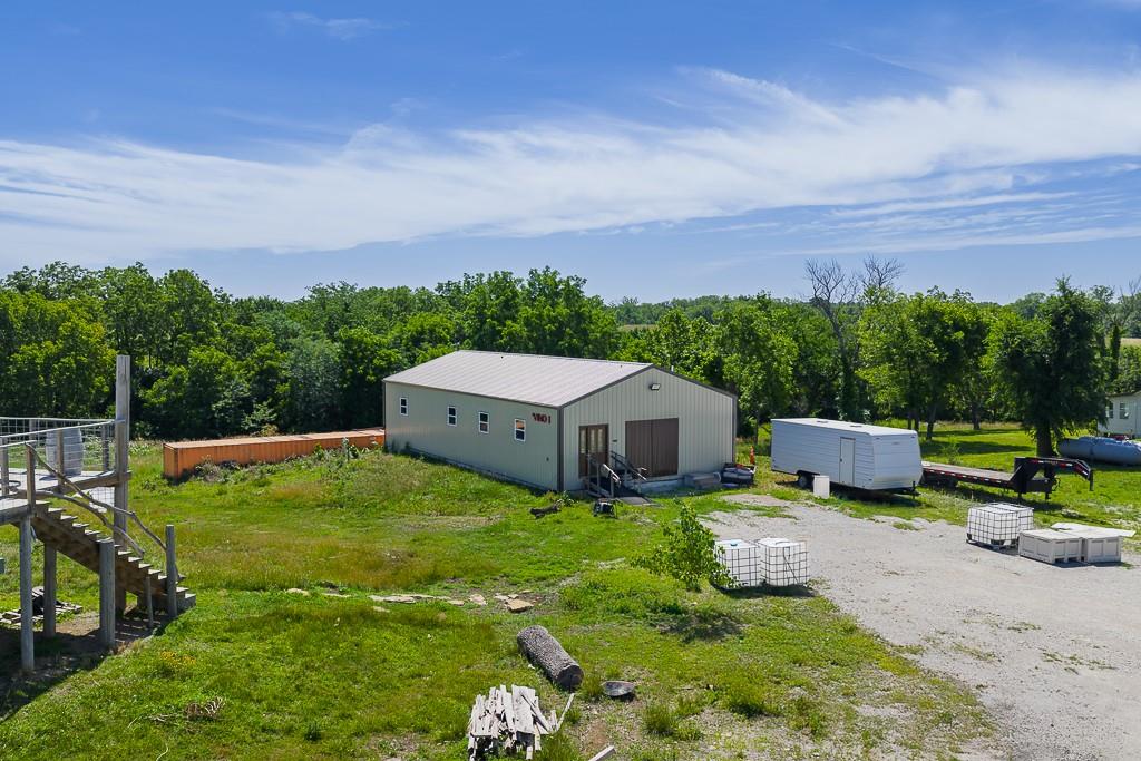 24305 Loring Road Lawrence, KS 66044 - Photo 40 of 55