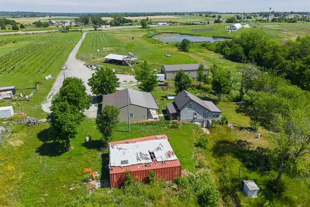 $2,950,000 | 24305 Loring Road, Lawrence, KS 66044