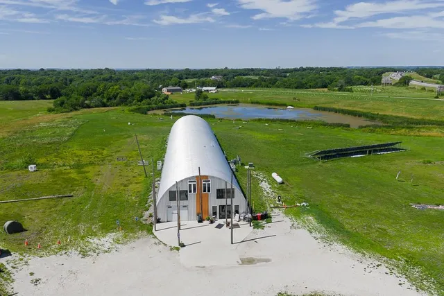 $2,950,000 | 24305 Loring Road, Lawrence, KS 66044