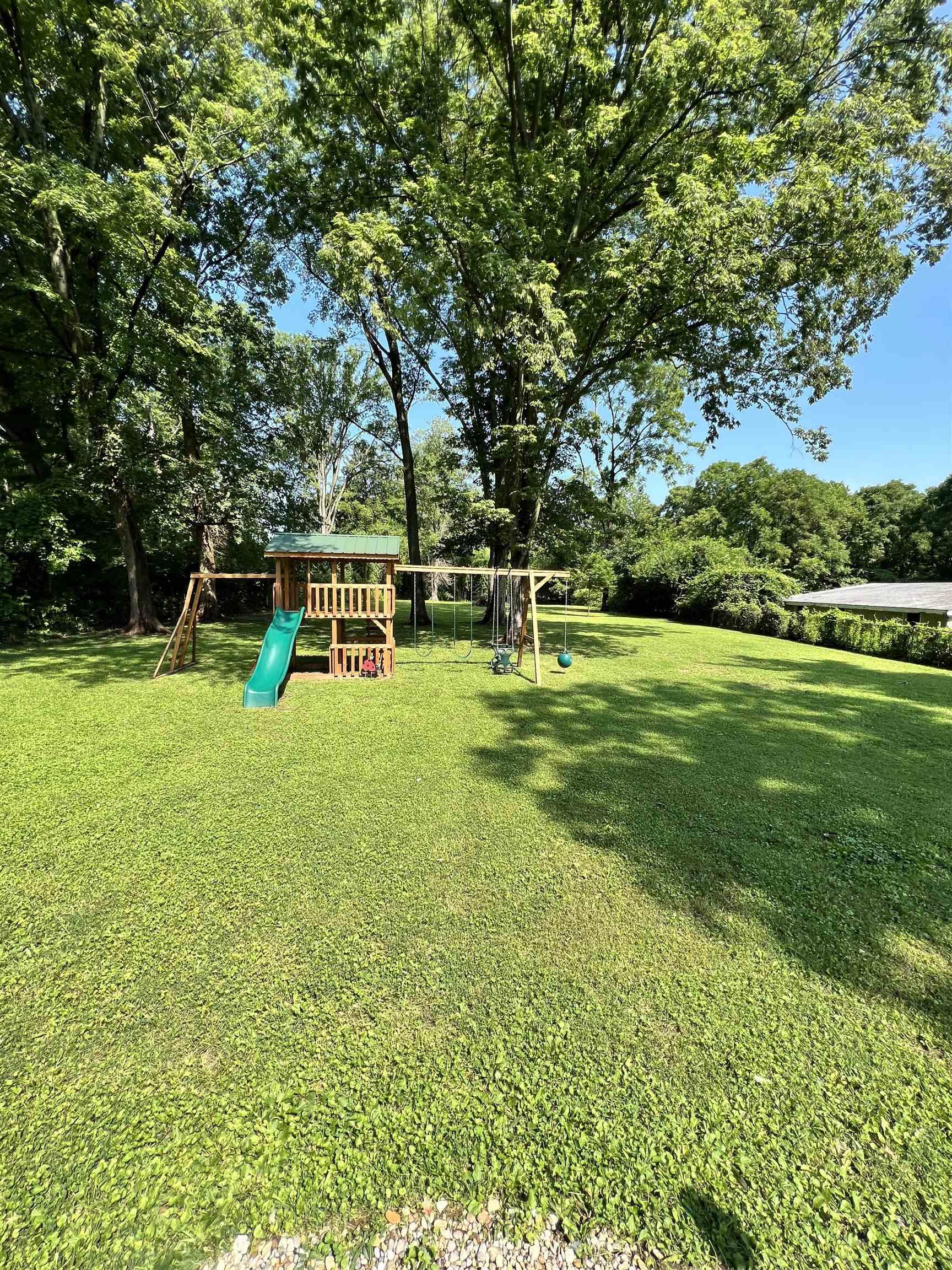 3808 North Old Bruceville Road Vincennes, IN 47591 - Photo 3 of 19