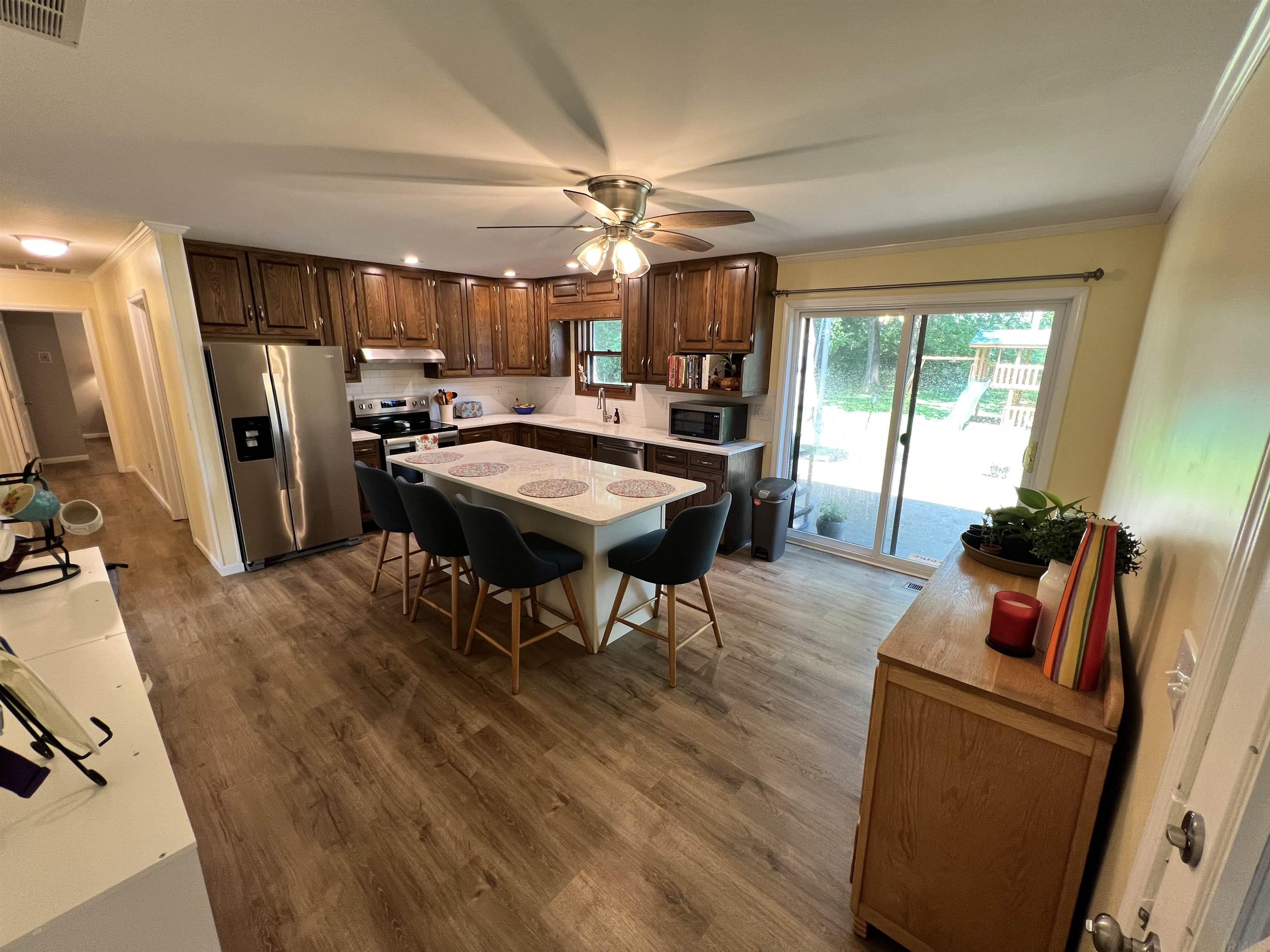 3808 North Old Bruceville Road Vincennes, IN 47591 - Photo 9 of 19