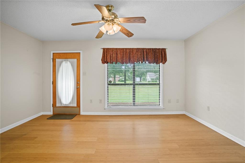 10356 John Hollis Road Hammond, LA 70403 - Photo 3 of 15 Gallery Image 3
