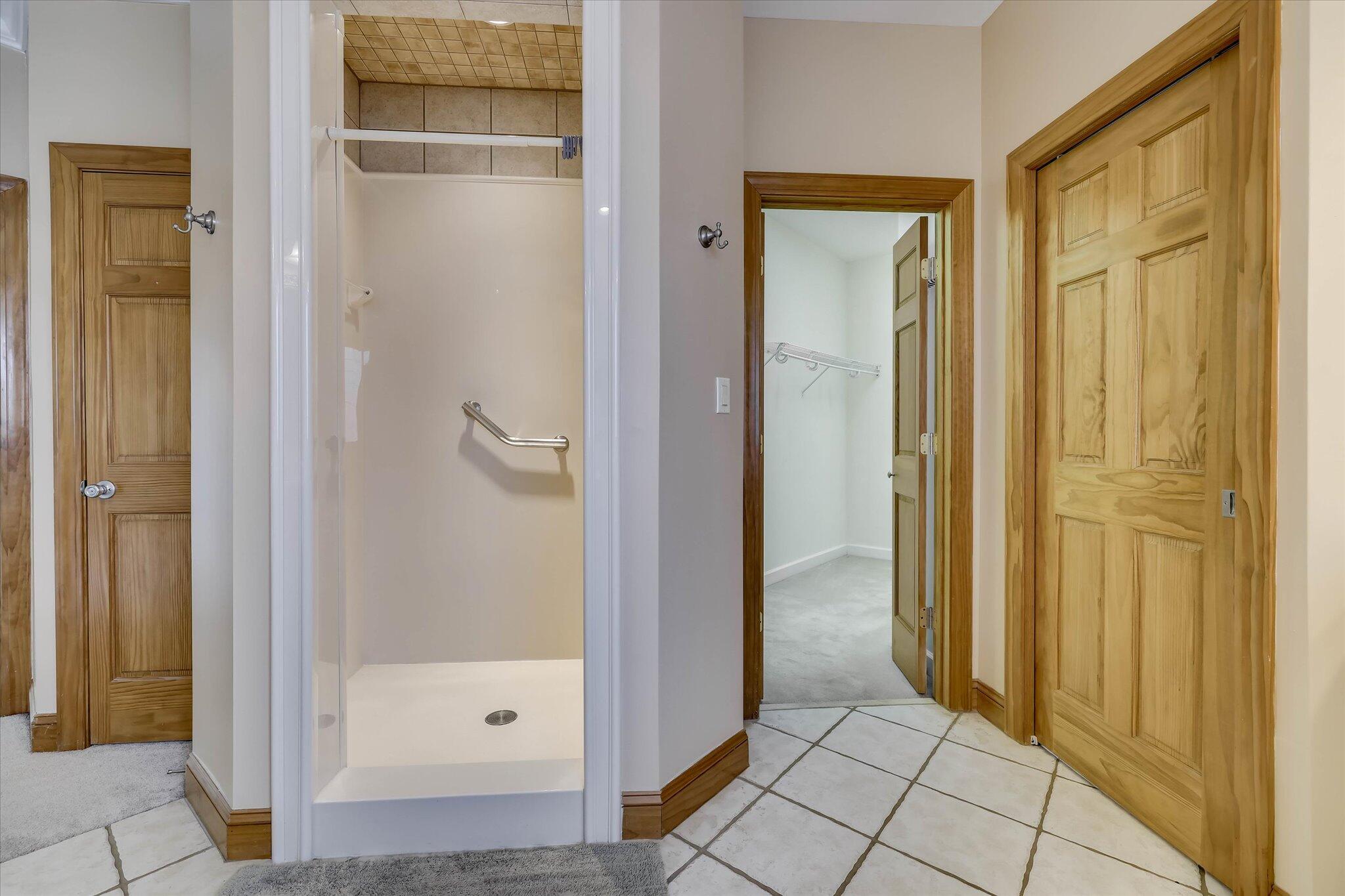 613 Heritage Cove McCormick, SC 29835 - Photo 35 of 59 primary bathroom