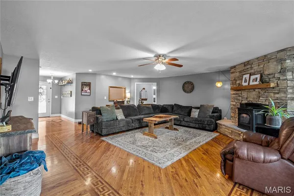 $715,000 | 2751 Carter Route, Ellsinore, MO 63937