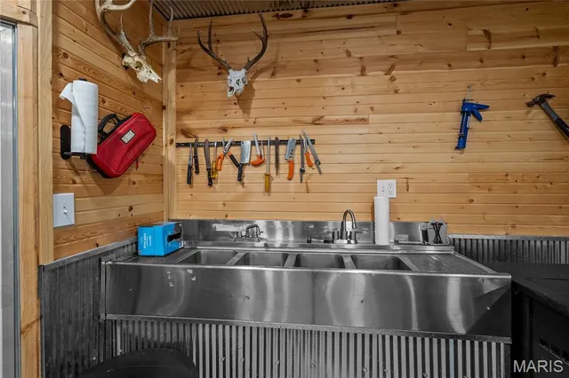 $750,000 | 2751 Carter Route, Ellsinore, MO 63937