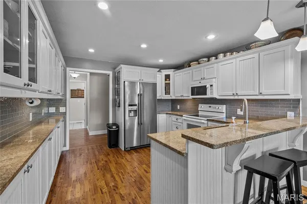 $715,000 | 2751 Carter Route, Ellsinore, MO 63937