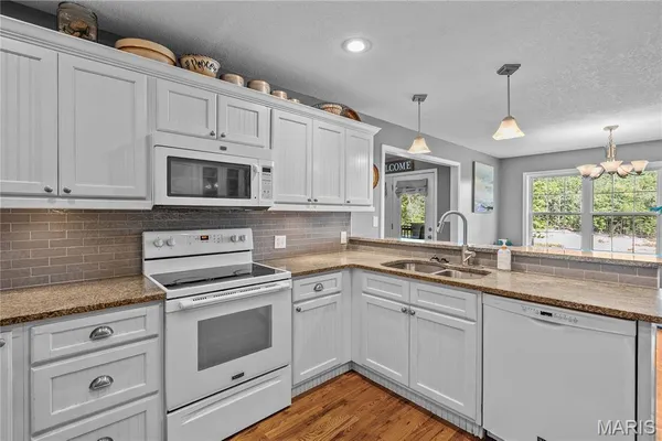 $715,000 | 2751 Carter Route, Ellsinore, MO 63937