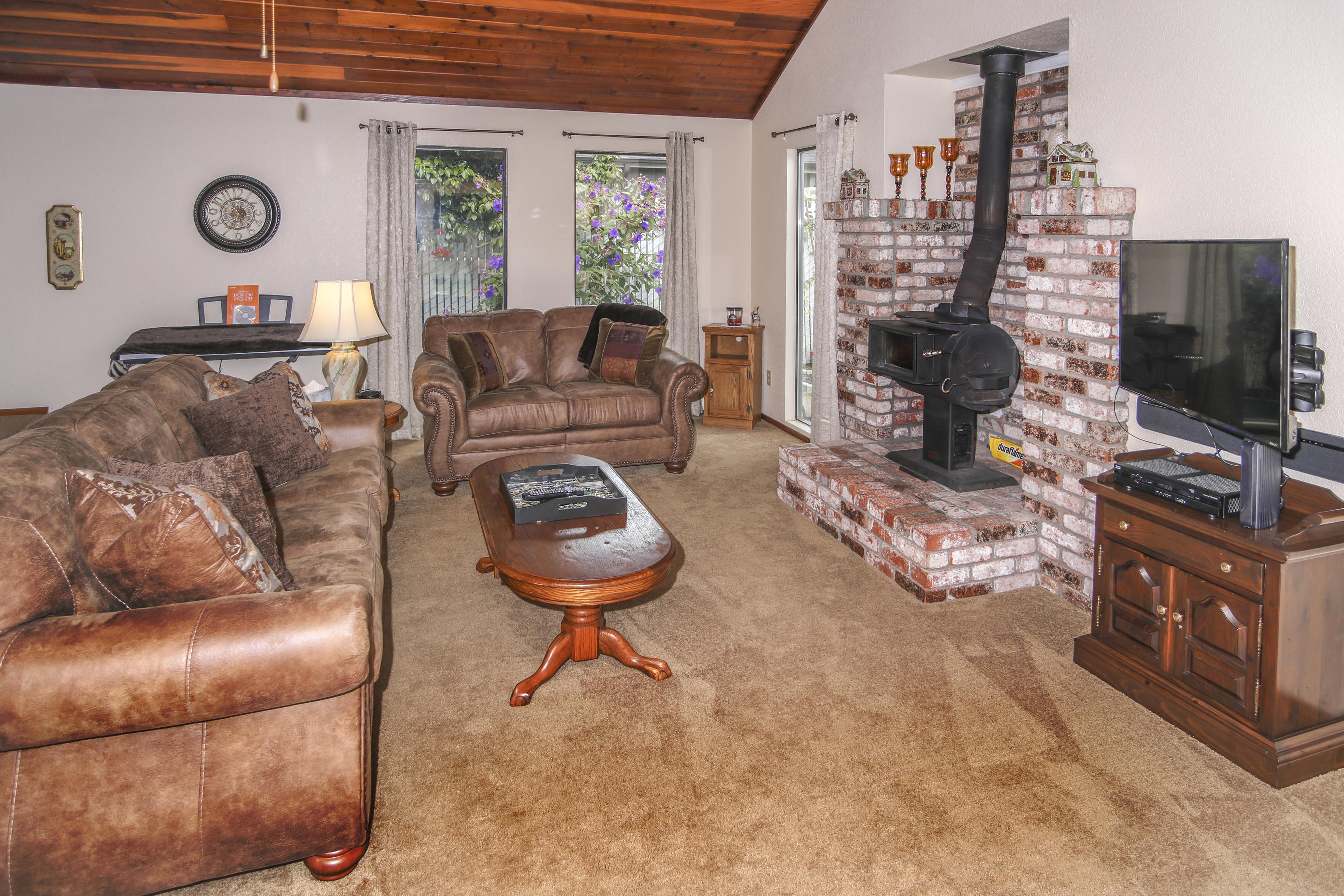 4584 Campton Road Eureka, CA 95503 - Photo 17 of 50