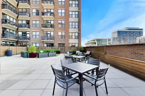 $445,000 | 849 North Franklin Street, Unit 1009, Chicago, IL 60610